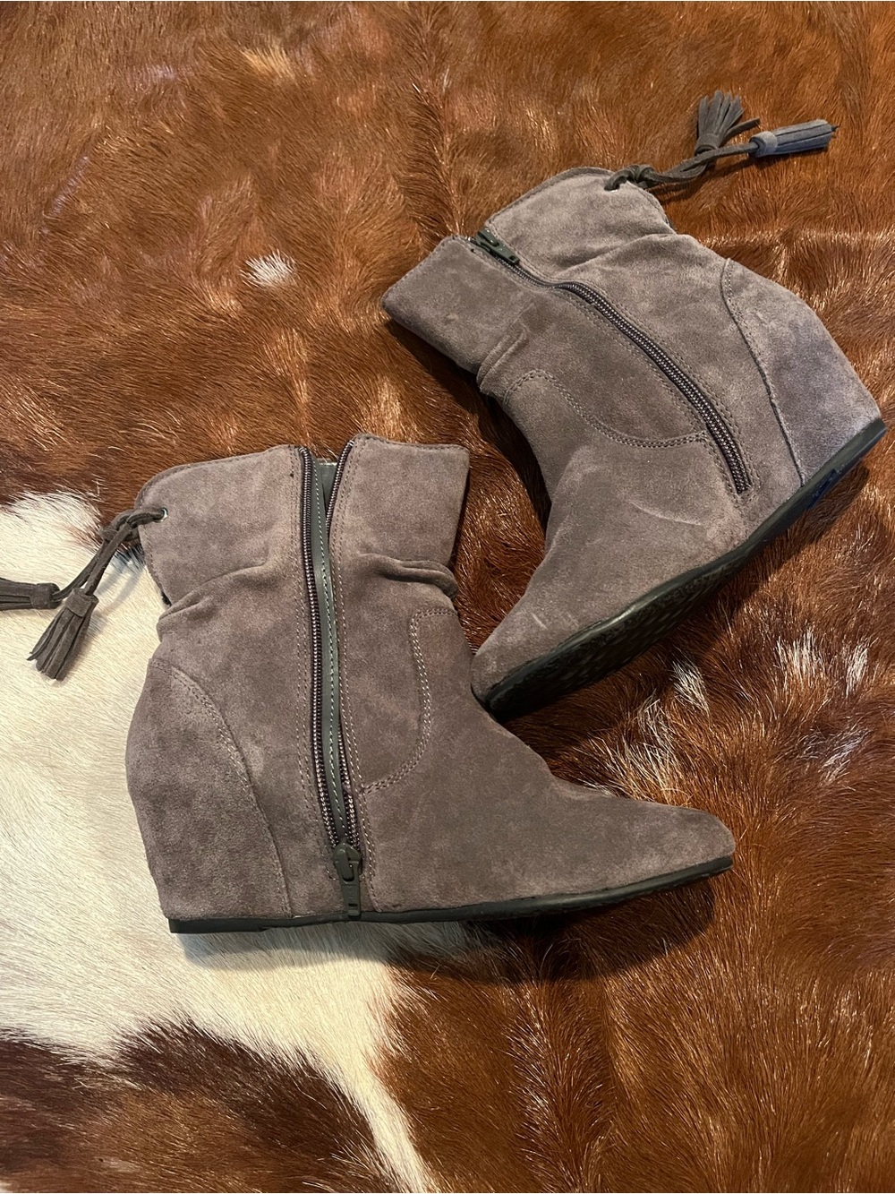 White Mountain Taupe Suede Wedge Ankle Boots with Tassel Zipper